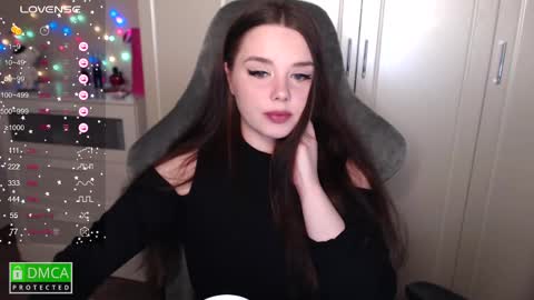 Snapshot of kayacherry chatting on March 1, 8:42 pm Alice online show from March 1, 8:42 pm