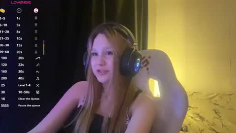 Amia online show from June 16, 5:48 pm