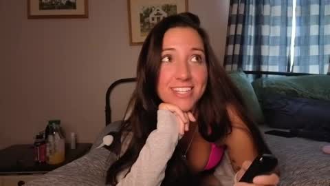 Snapshot of kaygraciee chatting on April 23, 12:04 pm jordyynashley online show from April 23, 12:04 pm