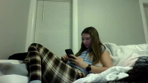 Snapshot of kaylaelizabeth97 chatting on November 30, 11:09 pm kaylaelizabeth97 online show from November 30, 11:09 pm