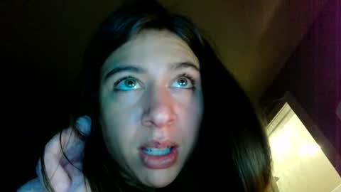 Snapshot of kaylaelizabeth97 chatting on February 2, 2:43 am kaylaelizabeth97 online show from February 2, 2:43 am