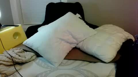 Snapshot of kaylaelizabeth97 chatting on February 8, 12:47 am kaylaelizabeth97 online show from February 8, 12:47 am