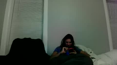 Snapshot of kaylaelizabeth97 chatting on February 10, 4:27 am kaylaelizabeth97 online show from February 10, 4:27 am