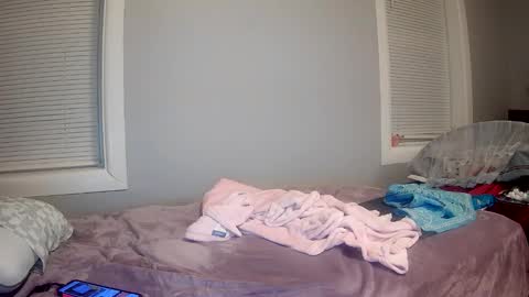 Snapshot of kaylaelizabeth97 chatting on February 18, 3:02 am kaylaelizabeth97 online show from February 18, 3:02 am