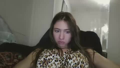 kaylaelizabeth97 online show from May 18, 6:52 am