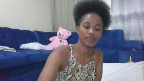 Snapshot of kaylar005 chatting on November 30, 2:59 am kaylar online show from November 30, 2:59 am