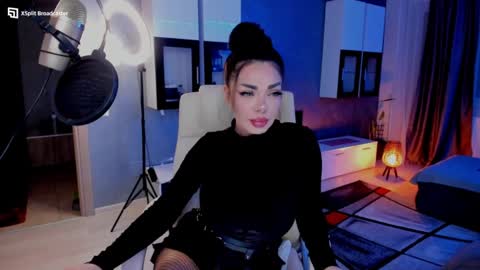 kaylee online show from December 4, 4:27 pm