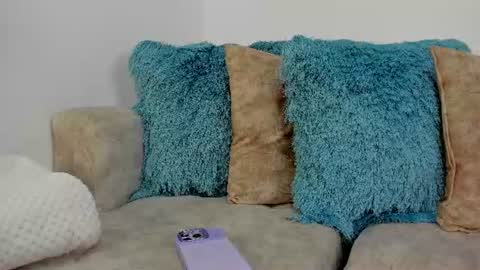 Snapshot of kaylee_scott_ chatting on June 16, 5:48 pm kaylee_scott_ online show from June 16, 5:48 pm