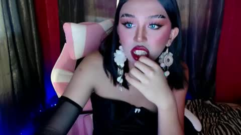 Kaylee online show from March 24, 7:46 am