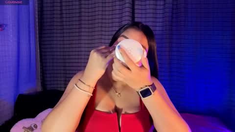 Snapshot of kayleemorales chatting on October 18, 5:35 pm Kaylee online show from October 18, 5:35 pm