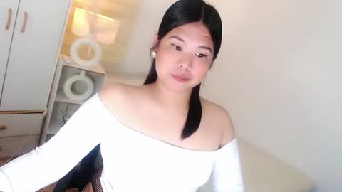 Y O U R        F U T U R E       K A Y L E E  online show from April 7, 7:03 pm