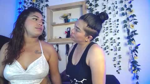 kaylie and dakota  online show from September 21, 2:02 am