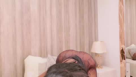 Snapshot of kaylie_mitchel chatting on September 19, 12:23 am KAYLIE online show from September 19, 12:23 am