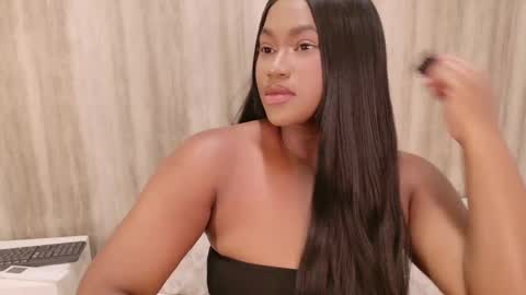 Snapshot of kaylie_mitchel chatting on September 26, 10:47 pm KAYLIE online show from September 26, 10:47 pm