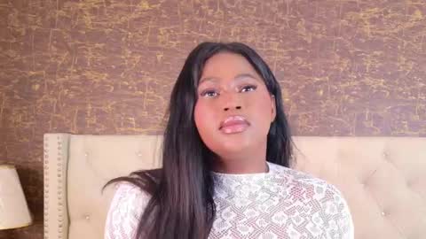 Snapshot of kaylie_mitchel chatting on November 16, 7:52 pm KAYLIE online show from November 16, 7:52 pm