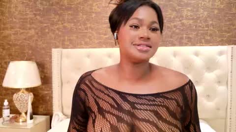 Snapshot of kaylie_mitchel chatting on November 29, 11:52 pm KAYLIE online show from November 29, 11:52 pm