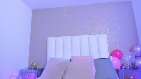 Snapshot of kayliebrooks chatting on April 25, 1:03 pm kayliebrooks online show from April 25, 1:03 pm