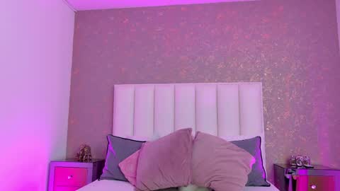 Snapshot of kayliebrooks chatting on May 14, 6:26 pm kayliebrooks online show from May 14, 6:26 pm