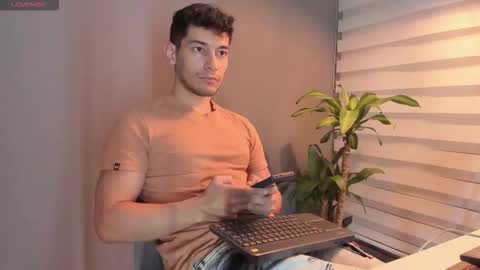 Kayn online show from December 19, 2:29 am