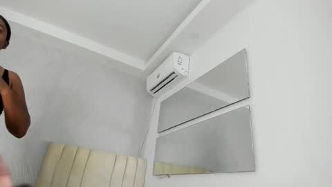 Kayna online show from April 12, 6:57 pm