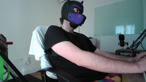 Neon online show from March 29, 3:56 pm