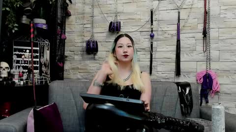 Miss Kazia online show from March 30, 1:17 am