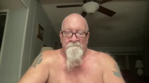 Snapshot of kcbace61760 chatting on February 2, 6:15 am kcbace61760 online show from February 2, 6:15 am