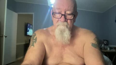 Snapshot of kcbace61760 chatting on February 12, 3:12 am kcbace61760 online show from February 12, 3:12 am