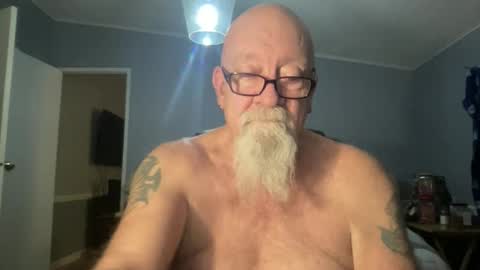 Snapshot of kcbace61760 chatting on February 28, 1:39 am kcbace61760 online show from February 28, 1:39 am