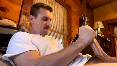 Snapshot of kcdowdy90 chatting on December 28, 2:32 pm rowdy6969 online show from December 28, 2:32 pm