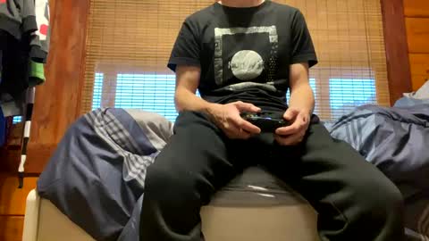 Snapshot of kcdowdy90 chatting on January 6, 5:49 pm rowdy6969 online show from January 6, 5:49 pm