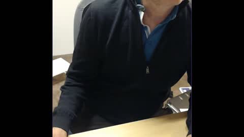 kcirt17225058 online show from October 14, 9:15 pm