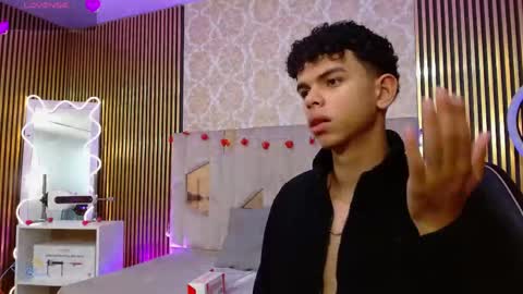  keahi  online show from April 17, 7:28 pm