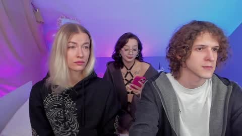 Snapshot of kebesheska chatting on January 26, 2:41 pm Seb Polly Roxy Jonny online show from January 26, 2:41 pm