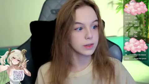 Snapshot of kebesheska chatting on November 8, 9:09 am Seb Polly Roxy Jonny online show from November 8, 9:09 am