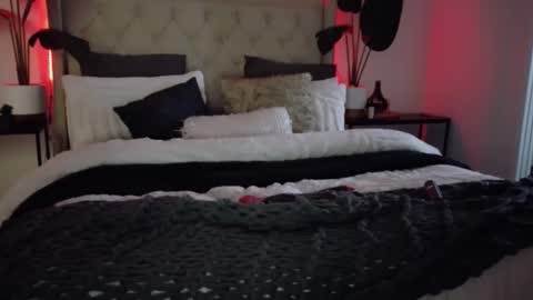 Snapshot of keeliebaby chatting on June 10, 10:36 am Keelie xx online show from June 10, 10:36 am