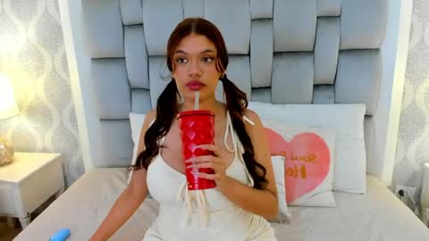 Keiira Fox online show from April 14, 11:27 am