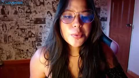 Snapshot of keikim_ chatting on January 24, 9:37 pm Kimk online show from January 24, 9:37 pm