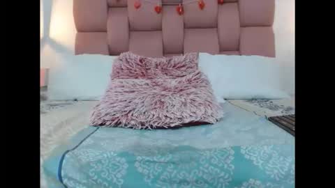 keila foox online show from April 14, 2:56 pm