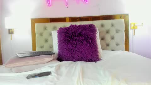 Keily online show from February 6, 11:46 am