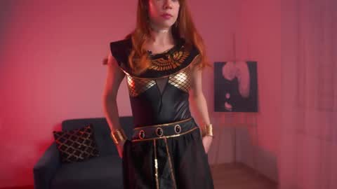 keira_knight online show from April 17, 10:57 pm