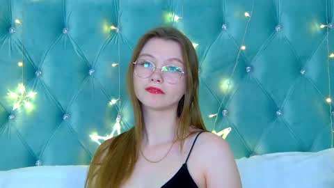 Keira online show from December 27, 12:50 am