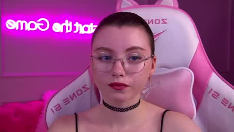 Keira online show from February 23, 6:28 am