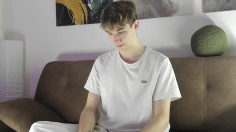 Mark online show from October 18, 3:35 pm