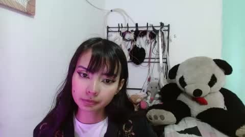 Snapshot of keity_russo03 chatting on December 2, 7:20 pm annie rosse16 online show from December 2, 7:20 pm