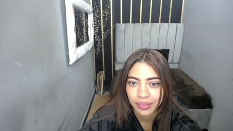 Snapshot of keizy_conte chatting on December 24, 7:55 pm K E I Z Y online show from December 24, 7:55 pm