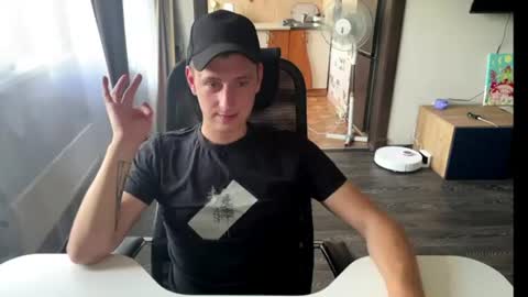 Snapshot of keksik__ chatting on July 28, 11:39 am keksik__ online show from July 28, 11:39 am
