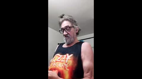 Snapshot of kellasjeffrey chatting on February 16, 7:15 am kellasjeffrey online show from February 16, 7:15 am