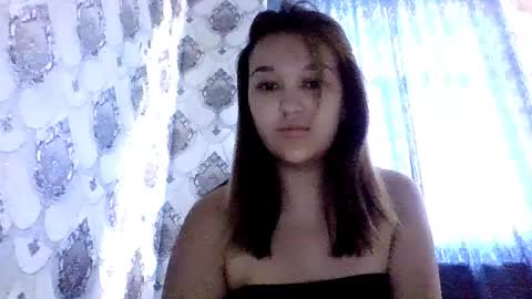 Snapshot of kelli_nuna_bebe chatting on May 29, 9:40 am kelli_nuna_bebe online show from May 29, 9:40 am