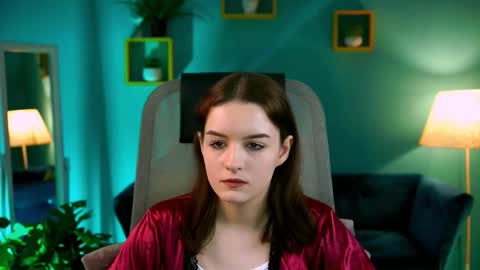 kelliebanshe online show from March 22, 4:05 am